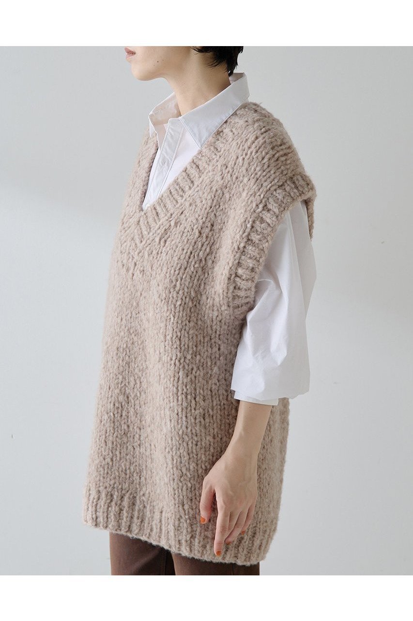 【ウィムガゼット/Whim Gazette】のハンドニットVプルオーバー 人気、トレンドファッション・服の通販 founy(ファニー) 　ファッション　Fashion　レディースファッション　Fashion for Women　トップス・カットソー　Cut & Sew Tops　ニット　Knit Tops & Sweaters　カジュアルプルオーバー・ニットトップス　Pullovers & Knit Tops / Casual Pullovers　2025年　2025　2025-2026秋冬・A/W　Autumn/Winter 2025–26 AW25–26　イタリア　Italy　カットソー　Cut and Sewn Top　ハンド　Hand, Handmade　ロング　Long, Long-Length　A/W・秋冬　Autumn/Winter　other-3|ID: prp329100004644473 ipo3291000000033510767
