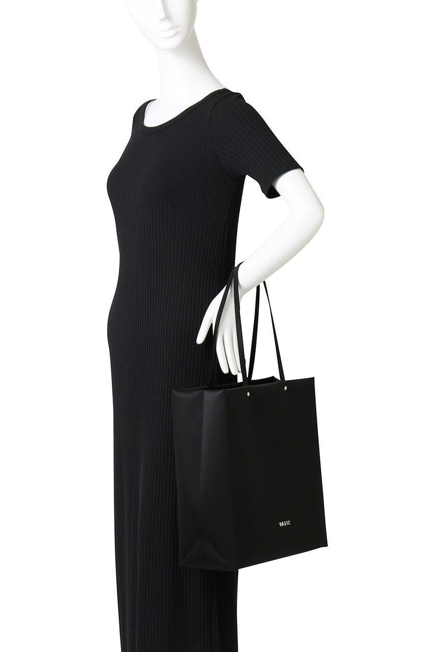 【ヴァジック/VASIC】のLume ナイロントートバッグ 人気、トレンドファッション・服の通販 founy(ファニー) 　ファッション　Fashion　レディースファッション　Fashion for Women　バッグ　Bags　サテン　Satin, Glossy Fabric　シルク　Silk, 100% Silk　フォルム　Silhouette, Form　ペーパー　Paper, Kraft Paper　日本製　Made In Japan　軽量　Lightweight, Ultra Light　other-2|ID: prp329100004645405 ipo3291000000036597172