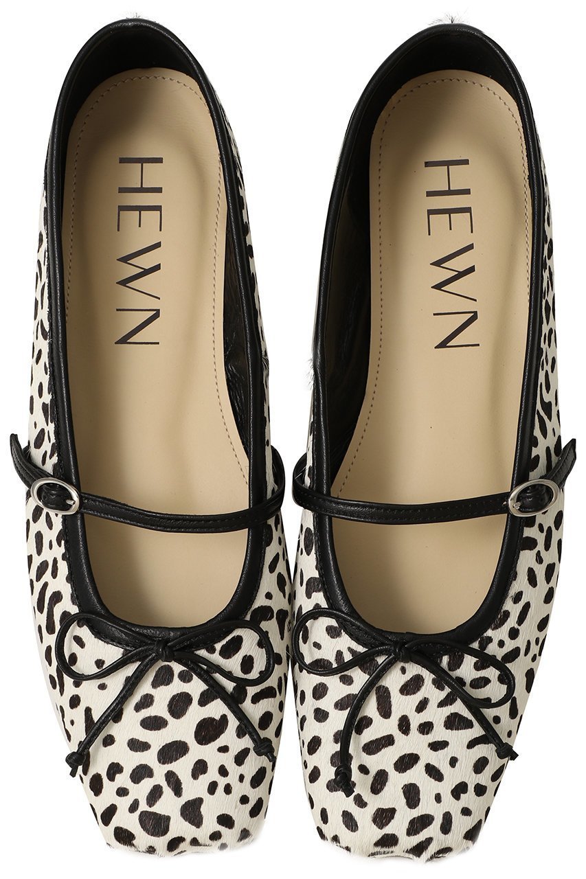 【ヒューン/HEWN】のダルメシアン柄スクエアトゥバレエシューズ インテリア・キッズ・メンズ・レディースファッション・服の通販 founy(ファニー) 　ファッション　Fashion　レディースファッション　Fashion for Women　シューズ　Shoes, Footwear　バレエ　Ballet, Ballet Style　フラット　Flat, Flat Shoes　フロント　Front, Front Design　リボン　Ribbon, Bow　ドット|ID: prp329100004645464 ipo3291000000036039334