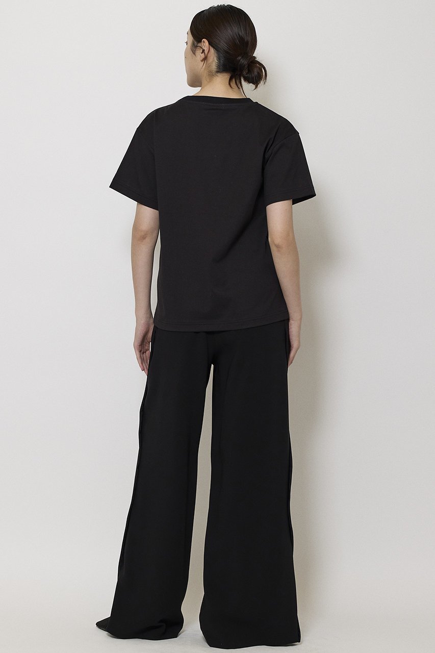 【ミラ ショーン バイ チカ キサダ/mila schon by chika kisada】のMBYCグラフィック Tシャツ 人気、トレンドファッション・服の通販 founy(ファニー) 　ファッション　Fashion　レディースファッション　Fashion for Women　トップス・カットソー　Cut & Sew Tops　シャツ・ブラウス・オフィスカジュアル　Elegant Blouses & Button-Ups　ロングTシャツ・Tシャツ　Longline T-Shirts & Tees　カットソー・ベーシックTシャツ　Cut-and-Sewn Tops / Stretch Tees & Basics　2025年　2025　2025-2026秋冬・A/W　Autumn/Winter 2025–26 AW25–26　なめらか　Smooth, Silky Texture　インナー　Innerwear　グラフィック　Graphic, Graphic Design　ショート　Short, Short Length　スリーブ　Sleeve, Long Sleeve / Short Sleeve　A/W・秋冬　Autumn/Winter　other-7|ID: prp329100004645486 ipo3291000000033527073