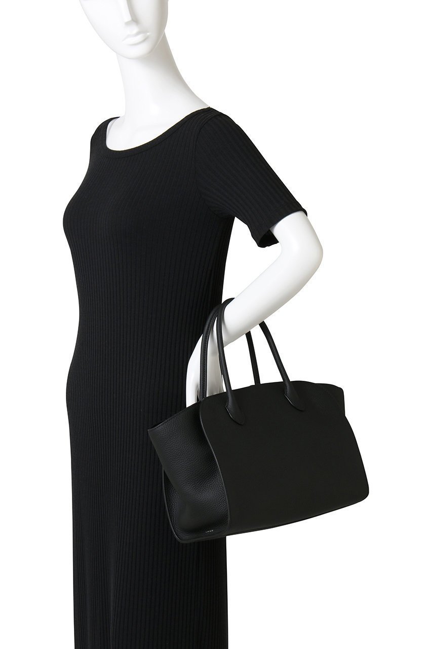 【ザ ロウ/THE ROW】のMARLO 12 人気、トレンドファッション・服の通販 founy(ファニー) 　ファッション　Fashion　レディースファッション　Fashion for Women　バッグ　Bags　オケージョン　Occasion Wear　シンプル　Simple, Minimal　ポケット　Pocket, Pocket Detail　人気　Popular, Best Seller　other-2|ID: prp329100004646672 ipo3291000000036887414