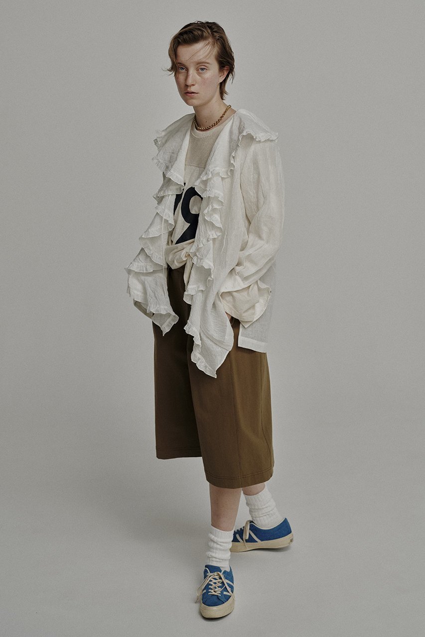 【ウーア/Uhr】のラッフルフリルシャツ 人気、トレンドファッション・服の通販 founy(ファニー) 　ファッション　Fashion　レディースファッション　Fashion for Women　トップス・カットソー　Cut & Sew Tops　シャツ・ブラウス・オフィスカジュアル　Elegant Blouses & Button-Ups　2025年　2025　2025-2026秋冬・A/W　Autumn/Winter 2025–26 AW25–26　おすすめ　Recommended / Our Picks　スリット　Slit, Slit Detail　スリーブ　Sleeve, Long Sleeve / Short Sleeve　バランス　Balance, Style Balance　フリル　Frill, Ruffle　ロング　Long, Long-Length　A/W・秋冬　Autumn/Winter　other-8|ID: prp329100004646713 ipo3291000000033540834