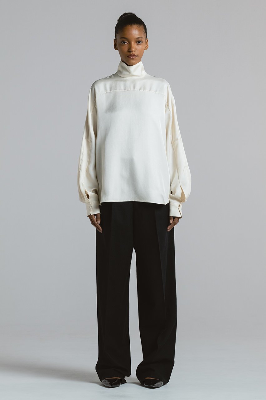 【チノ/CINOH】のサテン ハイネック ブラウス 人気、トレンドファッション・服の通販 founy(ファニー) 　ファッション　Fashion　レディースファッション　Fashion for Women　トップス・カットソー　Cut & Sew Tops　シャツ・ブラウス・オフィスカジュアル　Elegant Blouses & Button-Ups　エレガント 上品　Elegant　サテン　Satin, Glossy Fabric　シルク　Silk, 100% Silk　スリーブ　Sleeve, Long Sleeve / Short Sleeve　ドレープ　Drape, Draping Fabric　ハイネック　High Neck, Mock Neck　バランス　Balance, Style Balance　パターン　Pattern, Design Print　フィット　Fit, Slim Fit　ヨーク　Yoke, Yoke Design　リラックス　Relax, Relaxed Fit　ルーズ　Loose, Oversized　ロング　Long, Long-Length　other-6|ID: prp329100004646714 ipo3291000000035652075