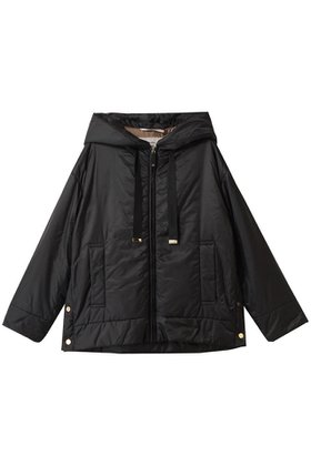 【マックスマーラ/Max Mara】の【Max Mara The Cube】DARIA キルティングジャケット 人気、トレンドファッション・服の通販 founy(ファニー) ファッション Fashion レディースファッション Fashion for Women アウター Coat / Outerwear Collection レディースジャケット・軽アウター Jackets ブルゾンジャケット・スポーティアウター Blouson Jackets 2025年 2025 2025-2026秋冬・A/W Autumn/Winter 2025–26 AW25–26 キルティング Quilted, Quilting ジャケット Jacket, Outerwear スリット Slit, Slit Detail ブルゾン Blouson, Bomber Jacket A/W・秋冬 Autumn/Winter |ID:prp329100004646726