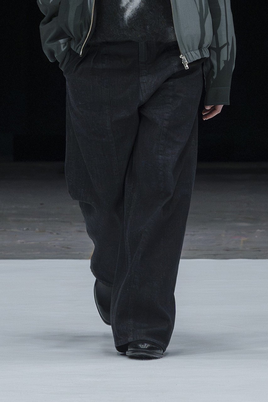 【ヨーク/YOKE / MEN】の【MEN】デニム 3プリーツ ワイドレッグ パンツ 人気、トレンドファッション・服の通販 founy(ファニー) 　ファッション　Fashion　メンズファッション　Fashion for Men　ボトムス　Bottoms　デニムパンツ・ジーンズ　Denim Pants　2025年　2025　2025-2026秋冬・A/W　Autumn/Winter 2025–26 AW25–26　インディゴ　Indigo Denim　デニム　Denim, Jeans Material　バランス　Balance, Style Balance　フロント　Front, Front Design　プリーツ　Pleats, Pleated　ループ　Loop, Loop Knit　ヴィンテージ　Vintage Style　A/W・秋冬　Autumn/Winter　other-7|ID: prp329100004646750 ipo3291000000033541204