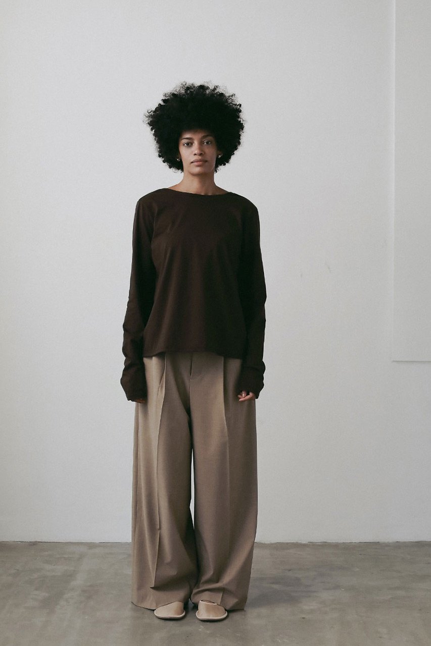 【ハー/HER.】の【8/28 12:00販売開始】ニュアンスロングTシャツ 人気、トレンドファッション・服の通販 founy(ファニー) 　ファッション　Fashion　レディースファッション　Fashion for Women　トップス・カットソー　Cut & Sew Tops　シャツ・ブラウス・オフィスカジュアル　Elegant Blouses & Button-Ups　ロングTシャツ・Tシャツ　Longline T-Shirts & Tees　カットソー・ベーシックTシャツ　Cut-and-Sewn Tops / Stretch Tees & Basics　2025年　2025　2025-2026秋冬・A/W　Autumn/Winter 2025–26 AW25–26　ショート　Short, Short Length　シンプル　Simple, Minimal　スリーブ　Sleeve, Long Sleeve / Short Sleeve　ロング　Long, Long-Length　A/W・秋冬　Autumn/Winter　other-2|ID: prp329100004648543 ipo3291000000033562528