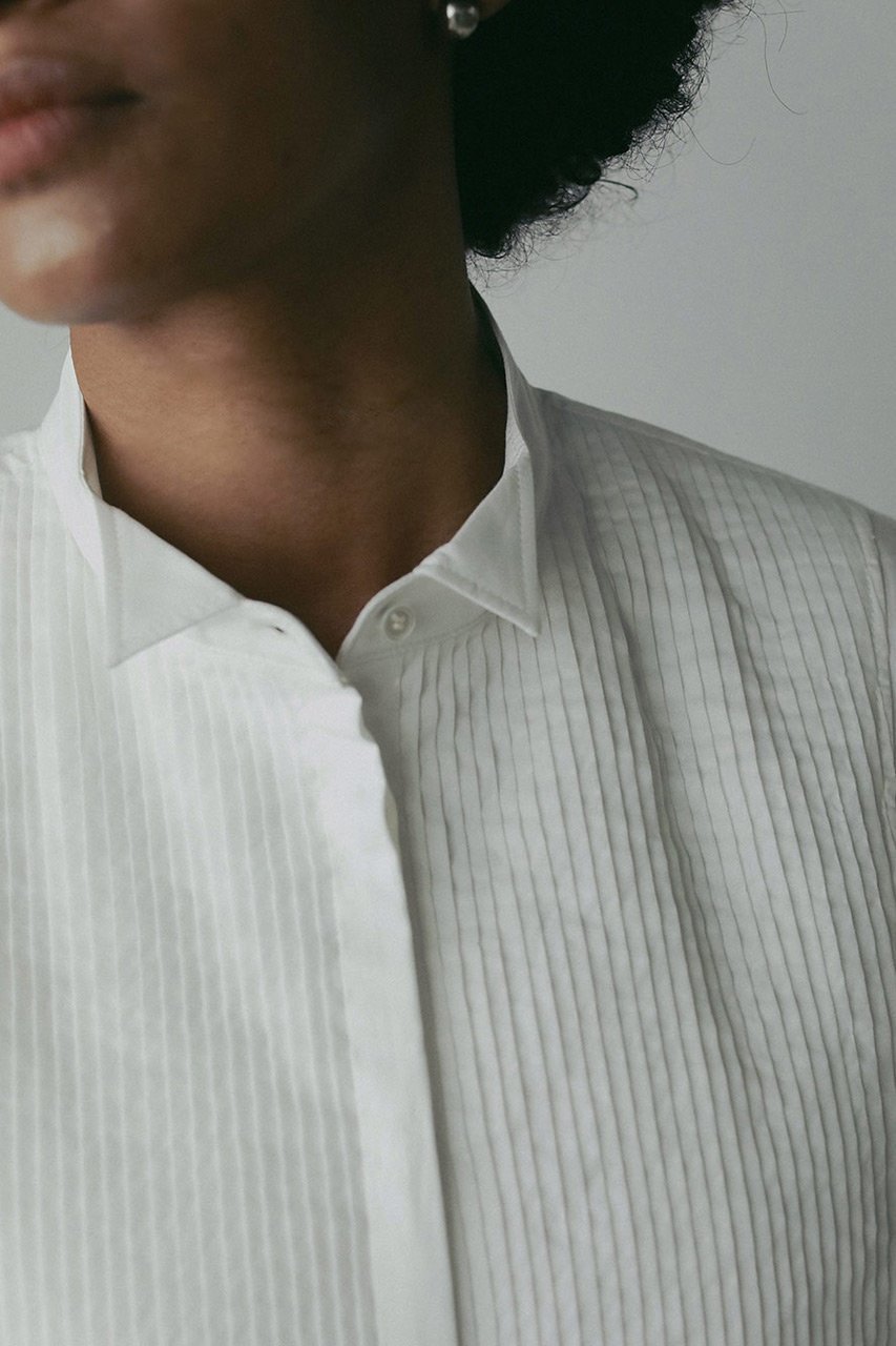 【ハー/HER.】の【8/28 12:00販売開始】ピンタックシアーブラウス 人気、トレンドファッション・服の通販 founy(ファニー) 　ファッション　Fashion　レディースファッション　Fashion for Women　トップス・カットソー　Cut & Sew Tops　シャツ・ブラウス・オフィスカジュアル　Elegant Blouses & Button-Ups　2025年　2025　2025-2026秋冬・A/W　Autumn/Winter 2025–26 AW25–26　シアー　Sheer, See-Through　スリーブ　Sleeve, Long Sleeve / Short Sleeve　フロント　Front, Front Design　ロング　Long, Long-Length　秋　Autumn　A/W・秋冬　Autumn/Winter　other-7|ID: prp329100004648545 ipo3291000000033562561