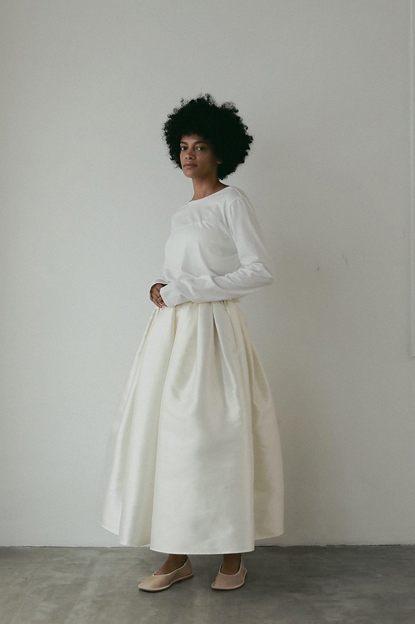【ハー/HER.】の【8/28 12:00販売開始】シャイニーギャザーフレアスカート 人気、トレンドファッション・服の通販 founy(ファニー) 　ファッション　Fashion　レディースファッション　Fashion for Women　スカート　Skirts　Aライン・フレアスカート　A-Line & Flared Skirts　ロングスカート　Long Skirts / Maxi & Midi Skirts　2025年　2025　2025-2026秋冬・A/W　Autumn/Winter 2025–26 AW25–26　インナー　Innerwear　サテン　Satin, Glossy Fabric　サンダル　Sandals, Summer Shoes　ソックス　Socks, Hosiery　バランス　Balance, Style Balance　ベスト　Vest, Waistcoat　ロング　Long, Long-Length　秋　Autumn　A/W・秋冬　Autumn/Winter　other-3|ID: prp329100004648554 ipo3291000000033562661