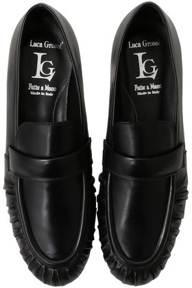 【ルカグロッシ/LucaGrossi】 ギャザーフラットローファー人気、トレンドファッション・服の通販 founy(ファニー) ファッション Fashion レディースファッション Fashion for Women 2025年 2025 2025-2026秋冬・A/W Autumn/Winter 2025–26 AW25–26 ギャザー Gathered, Ruffled シューズ Shoes, Footwear フラット Flat, Flat Shoes フロント Front, Front Design A/W・秋冬 Autumn/Winter |ID:prp329100004649077