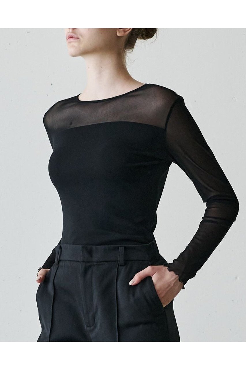 【ジェイドット/j.】のストレッチオーガンジークルーネックトップス 人気、トレンドファッション・服の通販 founy(ファニー) 　ファッション　Fashion　レディースファッション　Fashion for Women　トップス・カットソー　Cut & Sew Tops　シャツ・ブラウス・オフィスカジュアル　Elegant Blouses & Button-Ups　ロングTシャツ・Tシャツ　Longline T-Shirts & Tees　カットソー・ベーシックTシャツ　Cut-and-Sewn Tops / Stretch Tees & Basics　2025年　2025　2025-2026秋冬・A/W　Autumn/Winter 2025–26 AW25–26　おすすめ　Recommended / Our Picks　インナー　Innerwear　エアリー　Airy Texture　オーガンジー　Organza Fabric　コンパクト　Compact, Small Size　ジャケット　Jacket, Outerwear　ストレッチ　Stretch, Stretchy Fabric　スリーブ　Sleeve, Long Sleeve / Short Sleeve　デコルテ　Décolleté, Neckline　ベーシック　Basic, Essential　ロング　Long, Long-Length　エレガント 上品　Elegant　A/W・秋冬　Autumn/Winter　other-7|ID: prp329100004649091 ipo3291000000033575811