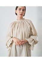【ウィムガゼット/Whim Gazette】のカフスギャザーブラウス 人気、トレンドファッション・服の通販 founy(ファニー) ファッション Fashion レディースファッション Fashion for Women トップス・カットソー Cut & Sew Tops シャツ・ブラウス・オフィスカジュアル Elegant Blouses & Button-Ups カフス Cuff Design ギャザー Gathered, Ruffled スリーブ Sleeve, Long Sleeve / Short Sleeve フリル Frill, Ruffle ベビー Baby, Babywear ロング Long, Long-Length エレガント 上品 Elegant thumbnail ライトベージュ|ID: prp329100004649116 ipo3291000000036101527