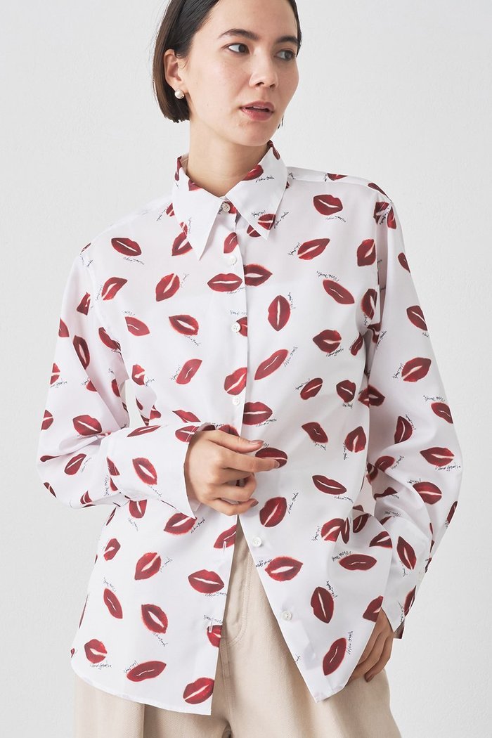 【ウィムガゼット/Whim Gazette】のリップシャツ インテリア・キッズ・メンズ・レディースファッション・服の通販 founy(ファニー) https://founy.com/ ファッション Fashion レディースファッション Fashion for Women トップス・カットソー Cut & Sew Tops シャツ・ブラウス・オフィスカジュアル Elegant Blouses & Button-Ups おすすめ Recommended / Our Picks シルク Silk, 100% Silk ジャケット Jacket, Outerwear スウェット / スエット Sweatshirt, Sweatwear スマート Smart, Elegant スリーブ Sleeve, Long Sleeve / Short Sleeve プリント Print, Printed Pattern ベーシック Basic, Essential リップ Lip, Lip Motif ロング Long, Long-Length |ID: prp329100004649118 ipo3291000000035753679