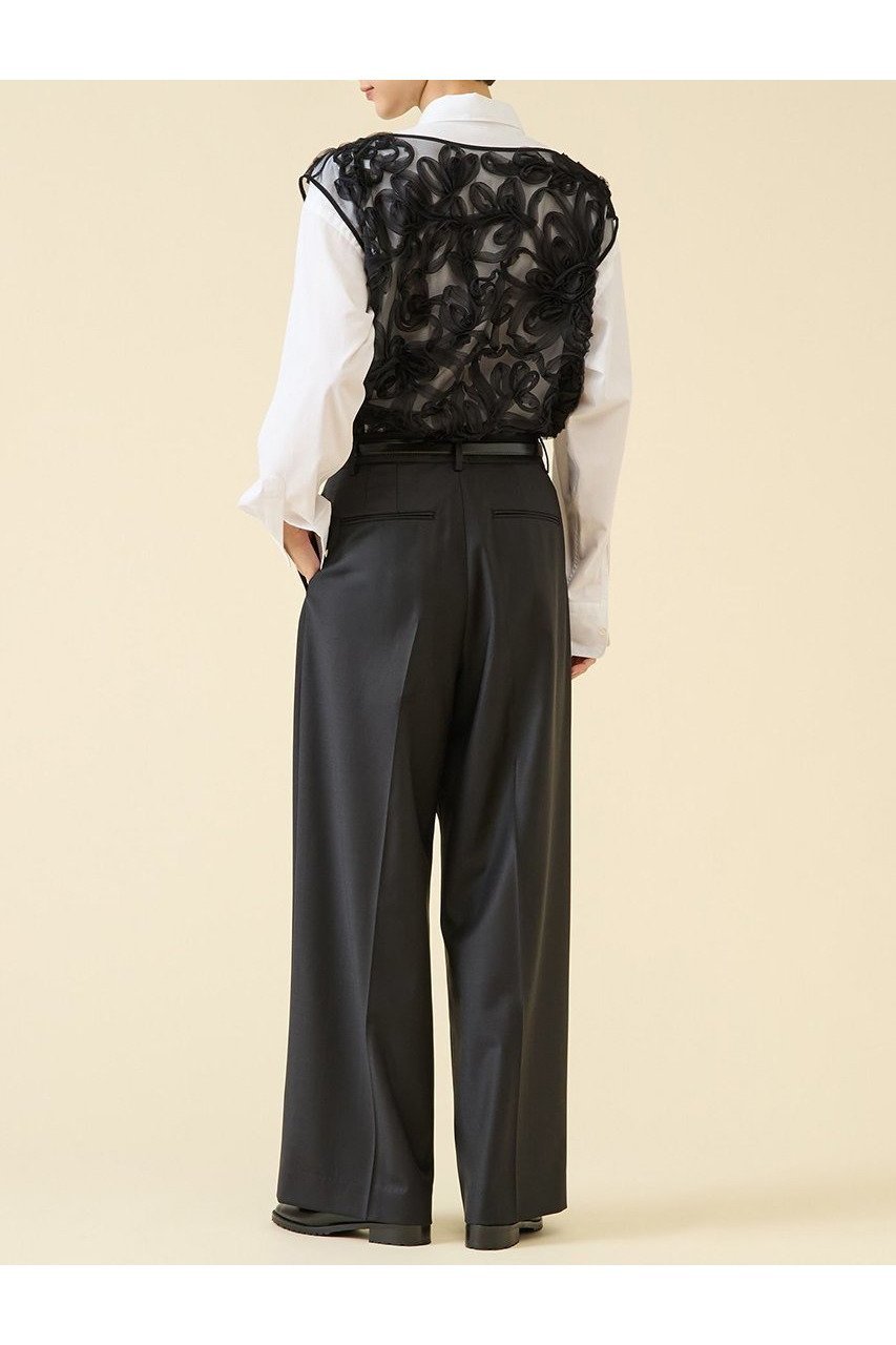 【マルティニーク/martinique】のテープ刺繍ブラウス 人気、トレンドファッション・服の通販 founy(ファニー) 　ファッション　Fashion　レディースファッション　Fashion for Women　トップス・カットソー　Cut & Sew Tops　キャミソール&ノースリーブ　Camisoles & Sleeveless Tops　シャツ・ブラウス・オフィスカジュアル　Elegant Blouses & Button-Ups　2025年　2025　2025-2026秋冬・A/W　Autumn/Winter 2025–26 AW25–26　おすすめ　Recommended / Our Picks　キャミソール　Camisole, Spaghetti Strap Top　シフォン　Chiffon, Lightweight Fabric　スペシャル　Special, Limited Edition　セットアップ　Set-Up, Coordinated Outfit　タートル　Turtleneck, Turtle Collar　ノースリーブ　Sleeveless, No-Sleeve　ボタニカル　Botanical, Floral Pattern　A/W・秋冬　Autumn/Winter　結婚式　Wedding　other-6|ID: prp329100004649130 ipo3291000000033576092