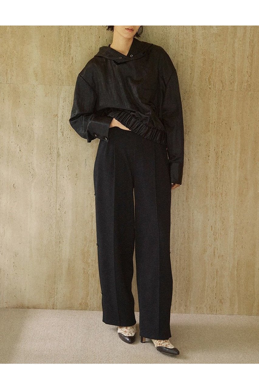 【スタニングルアー/STUNNING LURE】の【Waltz】サテンクロップドフーディ 人気、トレンドファッション・服の通販 founy(ファニー) 　ファッション　Fashion　レディースファッション　Fashion for Women　トップス・カットソー　Cut & Sew Tops　シャツ・ブラウス・オフィスカジュアル　Elegant Blouses & Button-Ups　2025年　2025　2025-2026秋冬・A/W　Autumn/Winter 2025–26 AW25–26　エレガント 上品　Elegant　サテン　Satin, Glossy Fabric　スポーティ　Sporty, Casual Athletic　スリーブ　Sleeve, Long Sleeve / Short Sleeve　バランス　Balance, Style Balance　フロント　Front, Front Design　ポケット　Pocket, Pocket Detail　リラックス　Relax, Relaxed Fit　ロング　Long, Long-Length　A/W・秋冬　Autumn/Winter　other-3|ID: prp329100004649132 ipo3291000000033576108
