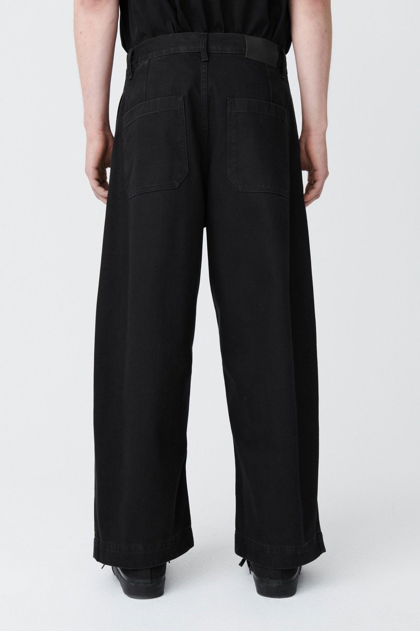 【スタジオ ニコルソン/STUDIO NICHOLSON】の【UNISEX】PUCH REGEN デニムパンツ 人気、トレンドファッション・服の通販 founy(ファニー) 　ファッション　Fashion　レディースファッション　Fashion for Women　パンツ　Pants & Trousers　デニムパンツ・ジーンズ・美脚デニム　Denim Jeans & Pants　ユニセックス　Unisex, Genderless　おすすめ　Recommended / Our Picks　スウェット / スエット　Sweatshirt, Sweatwear　デニム　Denim, Jeans Material　トレンド　Trend, Trending Now　other-8|ID: prp329100004649167 ipo3291000000036501704