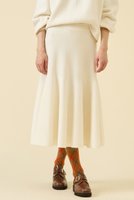 【マルティニーク/martinique】のミラノリブスカート(セットアップ可) 人気、トレンドファッション・服の通販 founy(ファニー) ファッション Fashion レディースファッション Fashion for Women セットアップ Matching Sets スカート・ミニ/ミディ/マキシ Skirts / Mini, Midi & Maxi Skirts スカート Skirts ロングスカート Long Skirts / Maxi & Midi Skirts 2025年 2025 2025-2026秋冬・A/W Autumn/Winter 2025–26 AW25–26 おすすめ Recommended / Our Picks セットアップ Set-Up, Coordinated Outfit バランス Balance, Style Balance フィット Fit, Slim Fit フレア Flare, Flared ミラノリブ Milano Rib, Milano Stitch ロング Long, Long-Length 定番 Standard, Basic Item A/W・秋冬 Autumn/Winter |ID:prp329100004649178