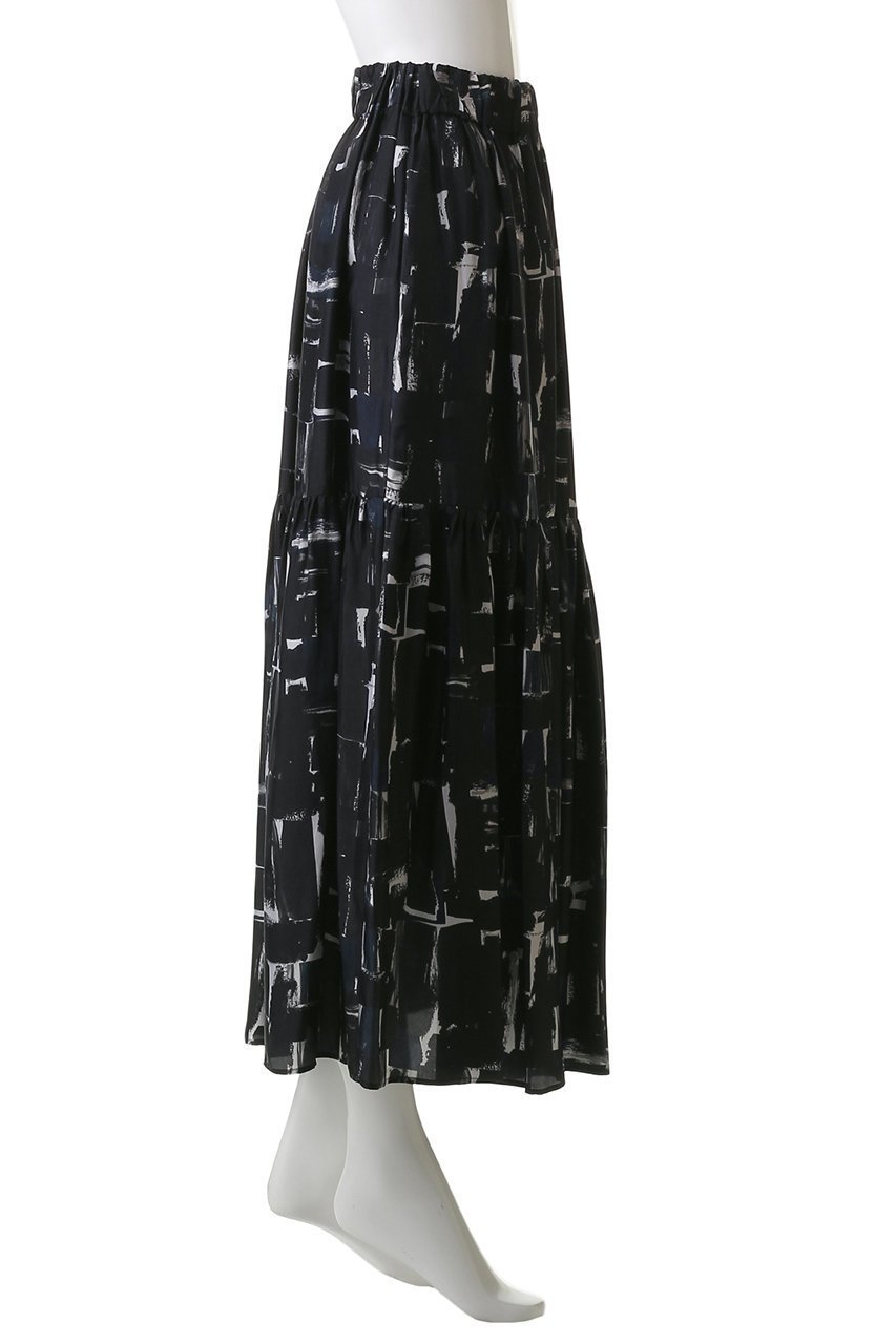 【サクラ/SACRA】のブラッシュペインティングスカート 人気、トレンドファッション・服の通販 founy(ファニー) 　ファッション　Fashion　レディースファッション　Fashion for Women　スカート　Skirts　ロングスカート　Long Skirts / Maxi & Midi Skirts　2025年　2025　2025-2026秋冬・A/W　Autumn/Winter 2025–26 AW25–26　ギャザー　Gathered, Ruffled　ティアードスカート　Tiered Skirt, Flounced Skirt　ドレープ　Drape, Draping Fabric　プリント　Print, Printed Pattern　マキシ　Maxi, Full Length　ロング　Long, Long-Length　A/W・秋冬　Autumn/Winter　other-3|ID: prp329100004649180 ipo3291000000033576530