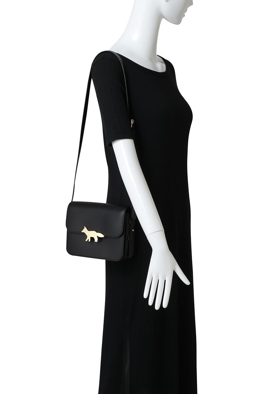 【メゾン キツネ/MAISON KITSUNE】のEDIE ショルダーバッグ 人気、トレンドファッション・服の通販 founy(ファニー) 　ファッション　Fashion　レディースファッション　Fashion for Women　バッグ　Bags　スクエア　Square, Square Shape　スタイリッシュ　Stylish, Fashionable　フォルム　Silhouette, Form　ポケット　Pocket, Pocket Detail　モチーフ　Motif, Design Theme　リュクス　Luxury, Elegant, High-End, Chic　other-2|ID: prp329100004649831 ipo3291000000036203476