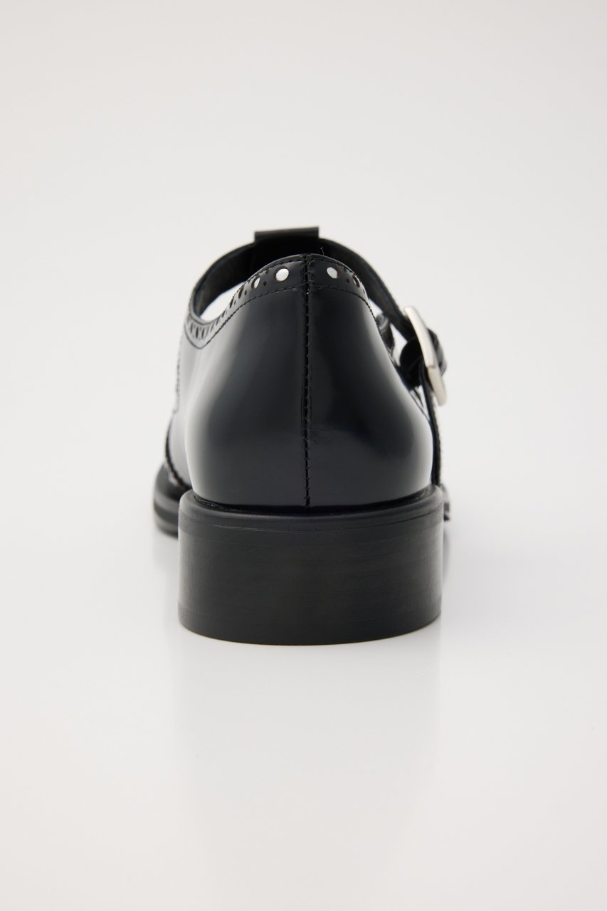 【スタッカート/STACCATO】のTストラップマニッシュシューズ 人気、トレンドファッション・服の通販 founy(ファニー) 　ファッション　Fashion　レディースファッション　Fashion for Women　シュシュ&ヘアアクセ/ヘアアレンジ　Scrunchies & Hair Accessories　シューズ　Shoes, Footwear　シルバー　Silver, Metallic Silver　ソックス　Socks, Hosiery　タイツ　Tights, Legwear　フェミニン　Feminine, Girly　フラット　Flat, Flat Shoes　ラップ　Wrap, Wrap Design　other-4|ID: prp329100004649853 ipo3291000000035357576