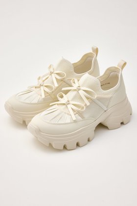 【スタッカート/STACCATO】のホーミーリボンボリュームスニーカー 人気、トレンドファッション・服の通販 founy(ファニー) ファッション Fashion レディースファッション Fashion for Women 2025年 2025 2025-2026秋冬・A/W Autumn/Winter 2025–26 AW25–26 コンビ Combo, Combination Style サテン Satin, Glossy Fabric スニーカー Sneakers, Trainers スリム Slim, Slim Fit ダブル Double, Double-Breasted リボン Ribbon, Bow レース Lace, Lace Fabric 人気 Popular, Best Seller 定番 Standard, Basic Item A/W・秋冬 Autumn/Winter |ID:prp329100004649857