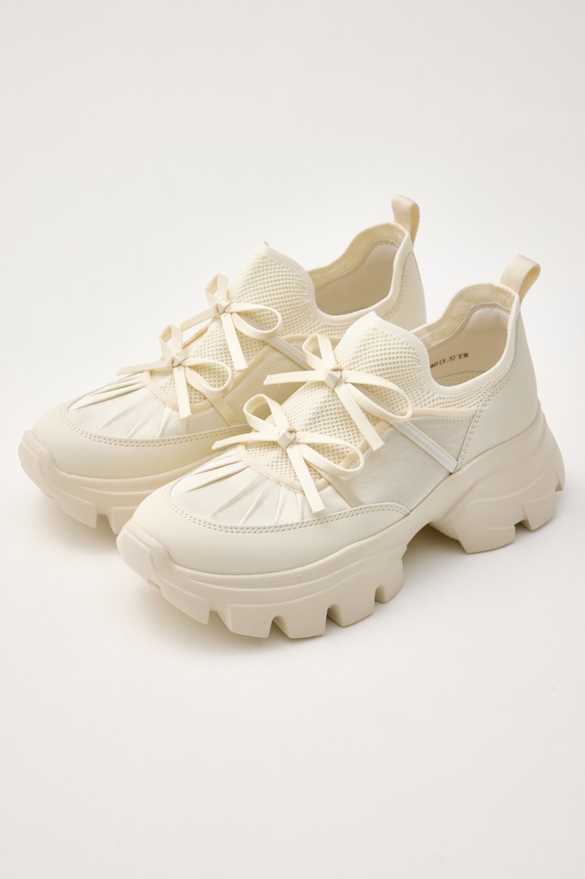 【スタッカート/STACCATO】のホーミーリボンボリュームスニーカー 人気、トレンドファッション・服の通販 founy(ファニー) 　ファッション　Fashion　レディースファッション　Fashion for Women　2025年　2025　2025-2026秋冬・A/W　Autumn/Winter 2025–26 AW25–26　コンビ　Combo, Combination Style　サテン　Satin, Glossy Fabric　スニーカー　Sneakers, Trainers　スリム　Slim, Slim Fit　ダブル　Double, Double-Breasted　リボン　Ribbon, Bow　レース　Lace, Lace Fabric　人気　Popular, Best Seller　定番　Standard, Basic Item　A/W・秋冬　Autumn/Winter　 other-1|ID: prp329100004649857 ipo3291000000033589656
