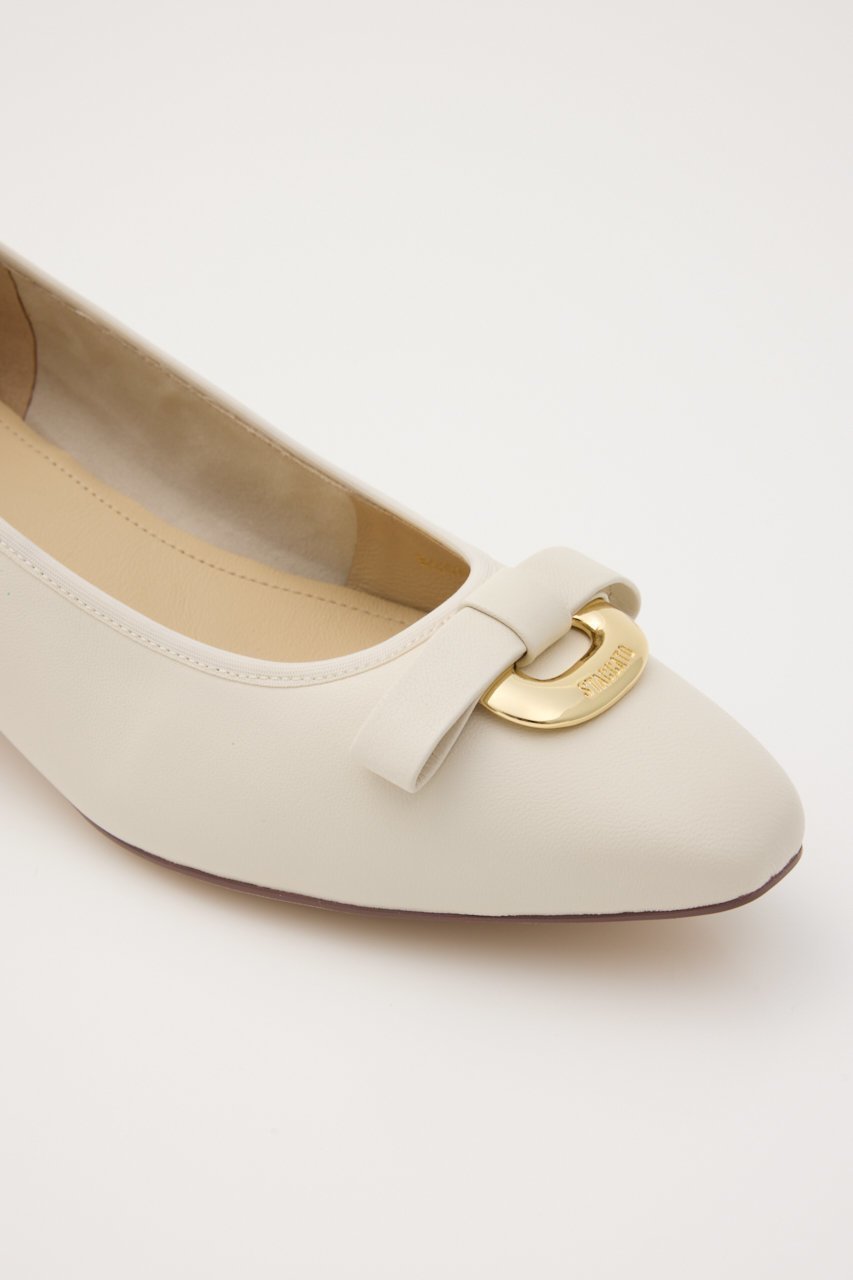 【スタッカート/STACCATO】のトーリーソフティパンプス 人気、トレンドファッション・服の通販 founy(ファニー) 　ファッション　Fashion　レディースファッション　Fashion for Women　アーモンドトゥ　Almond Toe Shoes　クラシック　Classic, Timeless Style　シューズ　Shoes, Footwear　スリム　Slim, Slim Fit　チャーム　Charm, Pendant　バレエ　Ballet, Ballet Style　フィット　Fit, Slim Fit　ブロック　Block, Solid Block Pattern　ベーシック　Basic, Essential　リボン　Ribbon, Bow　新作・新入荷　New Arrivals / New In　other-7|ID: prp329100004649866 ipo3291000000033589755