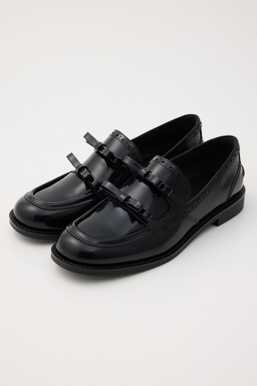 【スタッカート/STACCATO】のアンブルダブルリボンローファー インテリア・キッズ・メンズ・レディースファッション・服の通販 founy(ファニー) 　ファッション　Fashion　レディースファッション　Fashion for Women　2025年　2025　2025-2026秋冬・A/W　Autumn/Winter 2025–26 AW25–26　カッティング　Cutting Detail　クラシカル　Classical, Vintage-Inspired　クラシック　Classic, Timeless Style　シューズ　Shoes, Footwear　スタイリッシュ　Stylish, Fashionable　ダブル　Double, Double-Breasted　フェミニン　Feminine, Girly　フラット　Flat, Flat Shoes　リボン　Ribbon, Bow　A/W・秋冬　Autumn/Winter　ブラック|ID: prp329100004649878 ipo3291000000033589871
