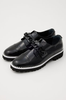【スタッカート/STACCATO】 ビッグチェーンタンクソールシューズ人気、トレンドファッション・服の通販 founy(ファニー) ファッション Fashion レディースファッション Fashion for Women 2025年 2025 2025-2026秋冬・A/W Autumn/Winter 2025–26 AW25–26 ストライプ Stripe, Striped Pattern チェーン Chain, Chain Strap フォルム Silhouette, Form A/W・秋冬 Autumn/Winter 軽量 Lightweight, Ultra Light |ID:prp329100004649885