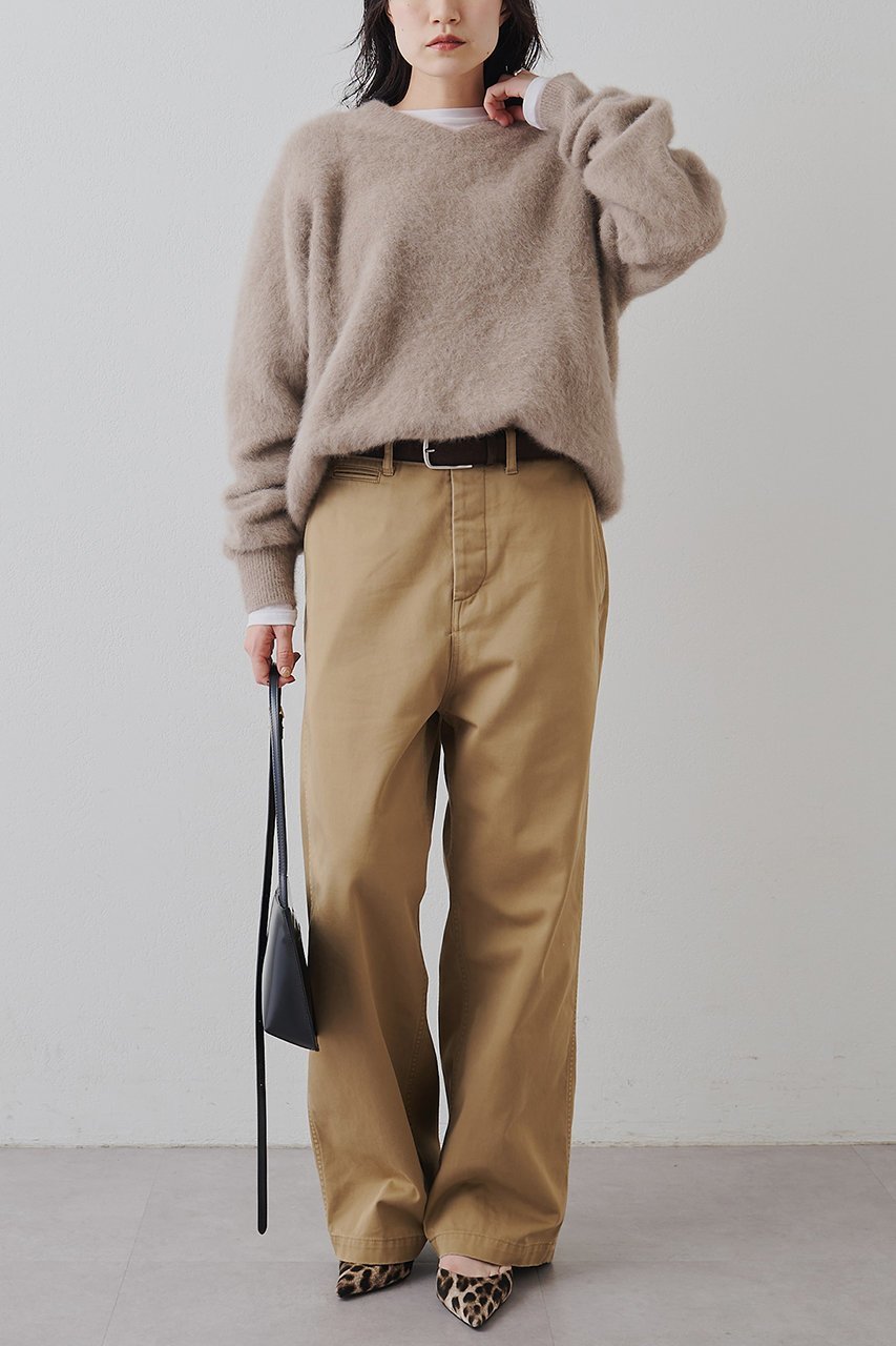 【ウィムガゼット/Whim Gazette】のファーVプルオーバー 人気、トレンドファッション・服の通販 founy(ファニー) 　ファッション　Fashion　レディースファッション　Fashion for Women　トップス・カットソー　Cut & Sew Tops　ニット　Knit Tops & Sweaters　カジュアルプルオーバー・ニットトップス　Pullovers & Knit Tops / Casual Pullovers　2025年　2025　2025-2026秋冬・A/W　Autumn/Winter 2025–26 AW25–26　フォックス　Fox, Fox Fur　ボトム　Bottoms, Lower Wear　エレガント 上品　Elegant　A/W・秋冬　Autumn/Winter　other-2|ID: prp329100004649922 ipo3291000000033590255
