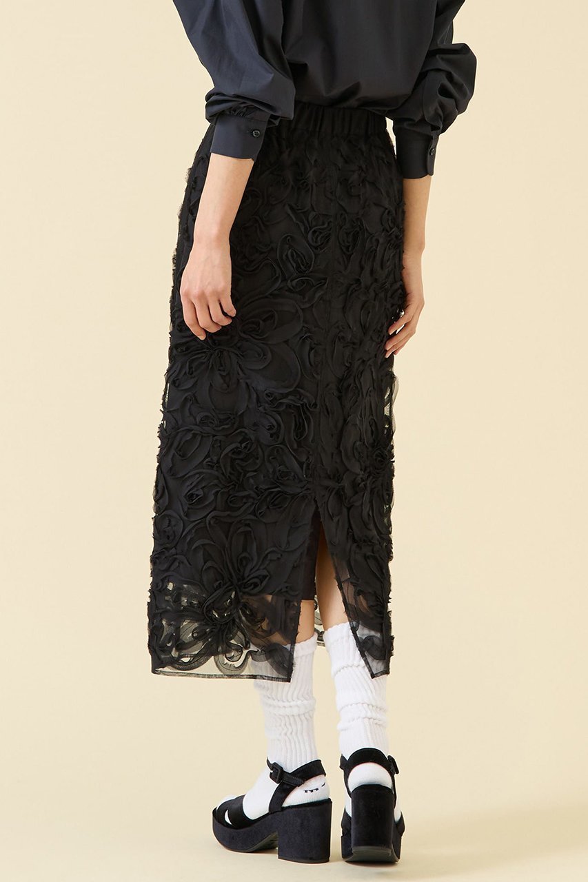 【マルティニーク/martinique】のテープ刺繍タイトスカート 人気、トレンドファッション・服の通販 founy(ファニー) 　ファッション　Fashion　レディースファッション　Fashion for Women　スカート　Skirts　ロングスカート　Long Skirts / Maxi & Midi Skirts　2025年　2025　2025-2026秋冬・A/W　Autumn/Winter 2025–26 AW25–26　おすすめ　Recommended / Our Picks　シフォン　Chiffon, Lightweight Fabric　シンプル　Simple, Minimal　スウェット / スエット　Sweatshirt, Sweatwear　スペシャル　Special, Limited Edition　タイトスカート　Pencil Skirt, Tight Skirt　ボタニカル　Botanical, Floral Pattern　ボトム　Bottoms, Lower Wear　ロング　Long, Long-Length　冬　Winter / This Winter　A/W・秋冬　Autumn/Winter　other-2|ID: prp329100004649936 ipo3291000000033590374