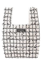【マディソンブルー/MADISONBLUE】のSHOP BAG S TWEED ショップバッグS 人気、トレンドファッション・服の通販 founy(ファニー) ファッション Fashion レディースファッション Fashion for Women バッグ Bags 2025年 2025 2025-2026秋冬・A/W Autumn/Winter 2025–26 AW25–26 2025春夏・S/S Spring/Summer 2025 SS25 クラシカル Classical, Vintage-Inspired クラシック Classic, Timeless Style ツイード Twill, Twill Weave モノトーン Monotone, Black and White A/W・秋冬 Autumn/Winter |ID:prp329100004650899
