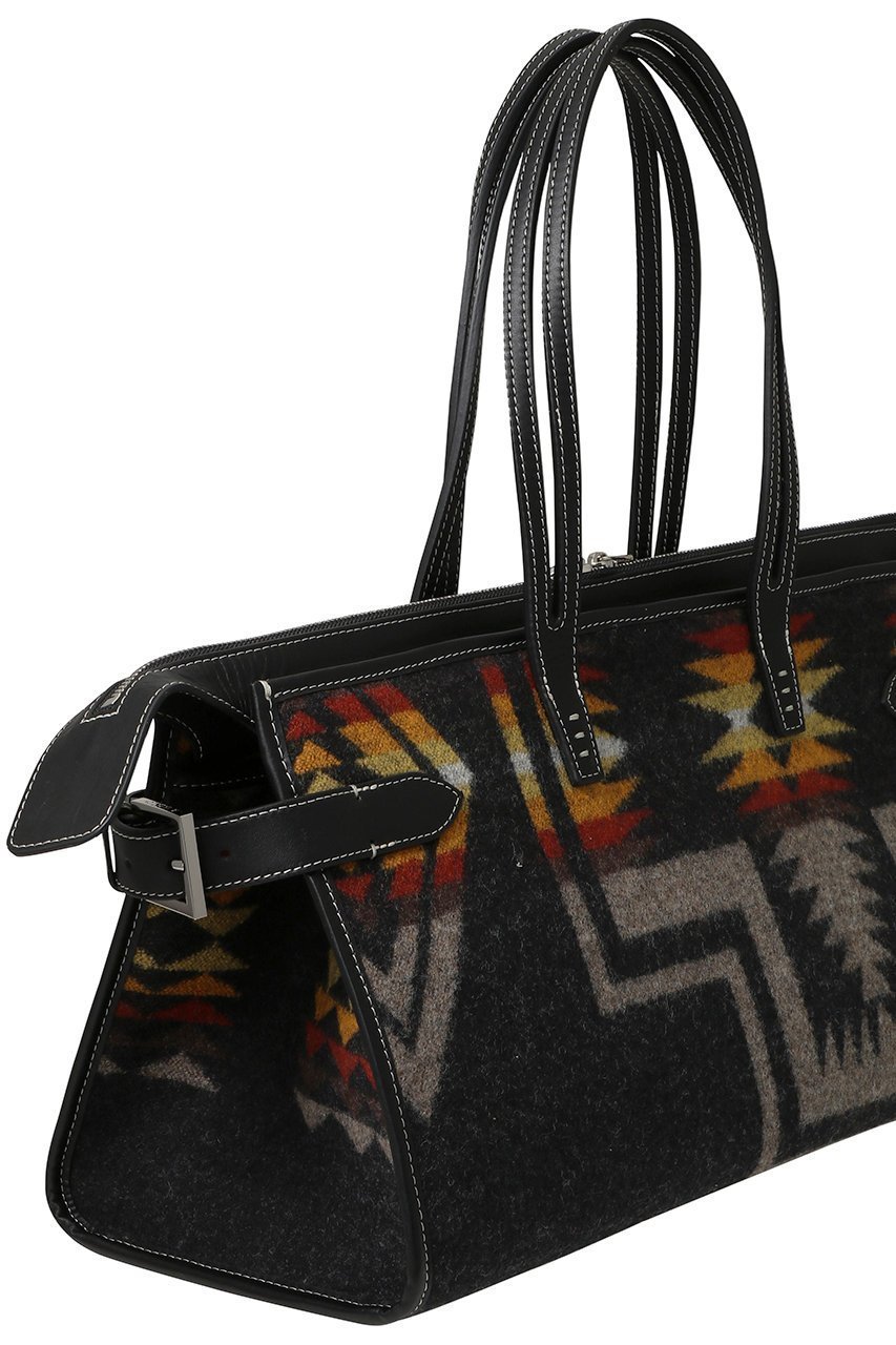 【ア ヴァケーション/A VACATION】の【A VACATION×PENDLETON】SABRINA L トートバッグ 人気、トレンドファッション・服の通販 founy(ファニー) 　ファッション　Fashion　レディースファッション　Fashion for Women　バッグ　Bags　2025年　2025　2025-2026秋冬・A/W　Autumn/Winter 2025–26 AW25–26　スクエア　Square, Square Shape　スタイリッシュ　Stylish, Fashionable　フォルム　Silhouette, Form　ポケット　Pocket, Pocket Detail　今季　This Season, Current Season　A/W・秋冬　Autumn/Winter　other-5|ID: prp329100004650908 ipo3291000000033602052