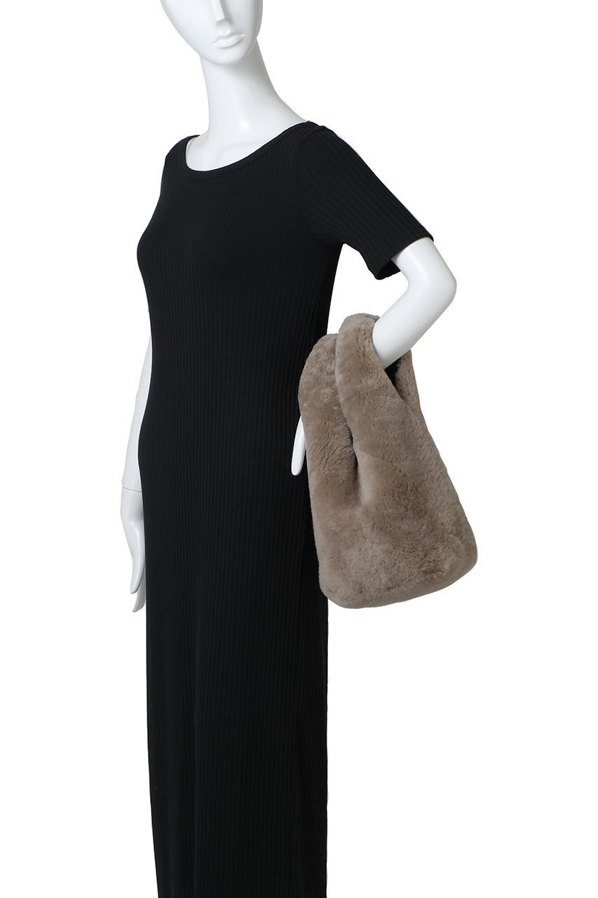 【ウィムガゼット/Whim Gazette】のメリノムートンチェーンバッグ 人気、トレンドファッション・服の通販 founy(ファニー) 　ファッション　Fashion　レディースファッション　Fashion for Women　バッグ　Bags　エレガント 上品　Elegant　シンプル　Simple, Minimal　チェーン　Chain, Chain Strap　フォルム　Silhouette, Form　ムートン　Shearling, Mouton　other-6|ID: prp329100004650910 ipo3291000000036800143