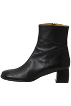 【その他のブランド/Other】のTOYNBEE 5 スクエアトゥショートブーツ 人気、トレンドファッション・服の通販 founy(ファニー) ファッション Fashion レディースファッション Fashion for Women 2025年 2025 2025-2026秋冬・A/W Autumn/Winter 2025–26 AW25–26 ショート Short, Short Length バランス Balance, Style Balance フィット Fit, Slim Fit 人気 Popular, Best Seller A/W・秋冬 Autumn/Winter thumbnail ブラック|ID: prp329100004650956 ipo3291000000033602399