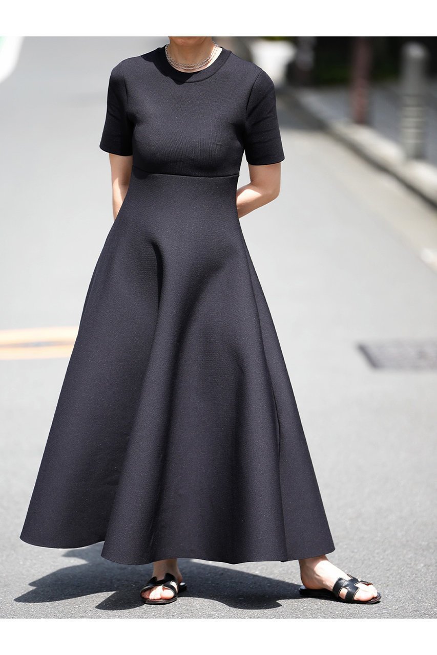 【マディソンブルー/MADISONBLUE】のDOUBLE FACE FIT&FLARE DR ドレス 人気、トレンドファッション・服の通販 founy(ファニー) 　ファッション　Fashion　レディースファッション　Fashion for Women　ワンピース　Dresses　フォーマル・パーティードレス・結婚式用ドレス　Elegant & Casual Dresses　チュニック　Tunic Tops & Dresses　2025年　2025　2025-2026秋冬・A/W　Autumn/Winter 2025–26 AW25–26　オケージョン　Occasion Wear　チュニック　Tunic, Long Top　ドレス　Dress, One-Piece　フィット　Fit, Slim Fit　フレア　Flare, Flared　ロング　Long, Long-Length　エレガント 上品　Elegant　A/W・秋冬　Autumn/Winter　軽量　Lightweight, Ultra Light　other-6|ID: prp329100004650987 ipo3291000000033602639