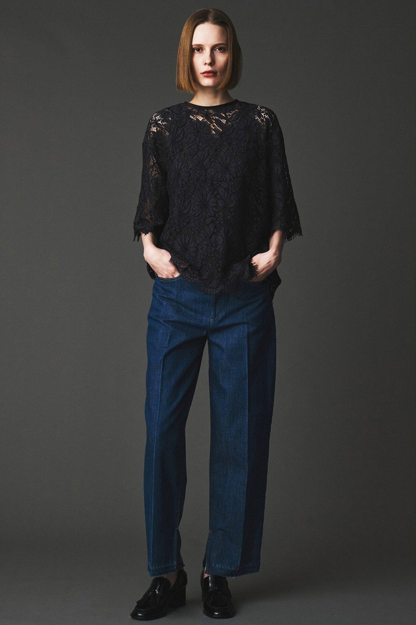 【オブリオ/AUBRIOT】のリバーレースブラウス 人気、トレンドファッション・服の通販 founy(ファニー) 　ファッション　Fashion　レディースファッション　Fashion for Women　トップス・カットソー　Cut & Sew Tops　シャツ・ブラウス・オフィスカジュアル　Elegant Blouses & Button-Ups　サテン　Satin, Glossy Fabric　ショート　Short, Short Length　スリーブ　Sleeve, Long Sleeve / Short Sleeve　バランス　Balance, Style Balance　フランス　France, French　ライナー　Liner, Inner Layer　ラグジュアリー　Luxury, Elegant　リラックス　Relax, Relaxed Fit　レース　Lace, Lace Fabric　other-8|ID: prp329100004650992 ipo3291000000035967307