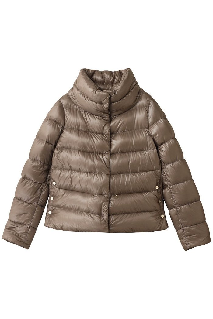 【ヘルノ/HERNO】のナイロンダウンブルゾン インテリア・キッズ・メンズ・レディースファッション・服の通販 founy(ファニー) https://founy.com/ ファッション Fashion レディースファッション Fashion for Women アウター Coat / Outerwear Collection レディースジャケット・軽アウター Jackets ブルゾンジャケット・スポーティアウター Blouson Jackets 2025年 2025 2025-2026秋冬・A/W Autumn/Winter 2025–26 AW25–26 ジャケット Jacket, Outerwear ストレート Straight, Straight Cut スリット Slit, Slit Detail ダウン Down, Puffer ブルゾン Blouson, Bomber Jacket エレガント 上品 Elegant 定番 Standard, Basic Item A/W・秋冬 Autumn/Winter 軽量 Lightweight, Ultra Light |ID: prp329100004650998 ipo3291000000033602722
