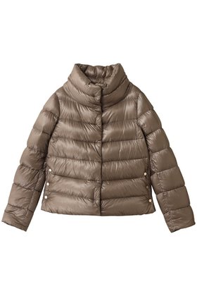 【ヘルノ/HERNO】のナイロンダウンブルゾン 人気、トレンドファッション・服の通販 founy(ファニー) ファッション Fashion レディースファッション Fashion for Women アウター Coat / Outerwear Collection レディースジャケット・軽アウター Jackets ブルゾンジャケット・スポーティアウター Blouson Jackets 2025年 2025 2025-2026秋冬・A/W Autumn/Winter 2025–26 AW25–26 ジャケット Jacket, Outerwear ストレート Straight, Straight Cut スリット Slit, Slit Detail ダウン Down, Puffer ブルゾン Blouson, Bomber Jacket エレガント 上品 Elegant 定番 Standard, Basic Item A/W・秋冬 Autumn/Winter 軽量 Lightweight, Ultra Light |ID:prp329100004650998