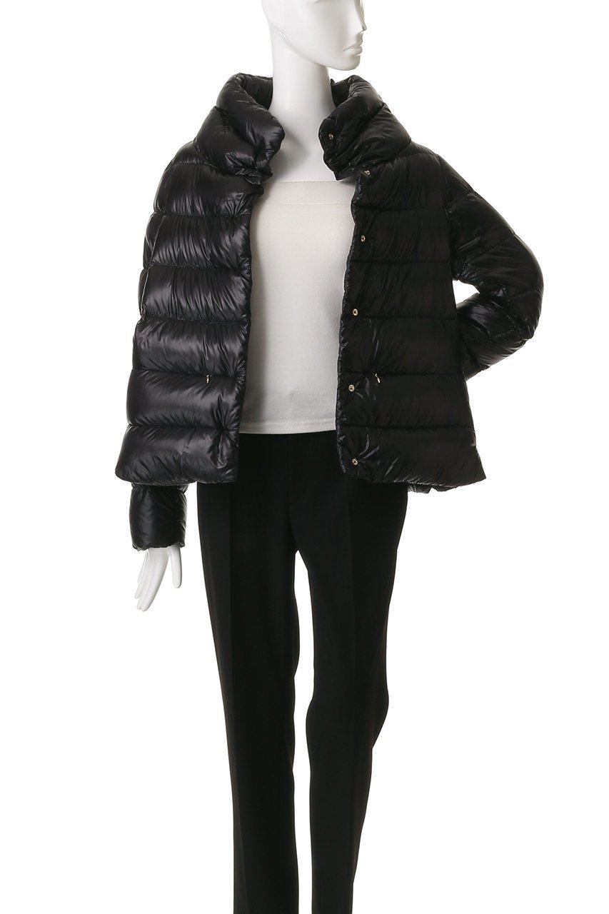 【ヘルノ/HERNO】のナイロンダウンブルゾン 人気、トレンドファッション・服の通販 founy(ファニー) ファッション Fashion レディースファッション Fashion for Women アウター Coat / Outerwear Collection レディースジャケット・軽アウター Jackets ブルゾンジャケット・スポーティアウター Blouson Jackets ジャケット Jacket, Outerwear ストレート Straight, Straight Cut スリット Slit, Slit Detail ダウン Down, Puffer ブルゾン Blouson, Bomber Jacket エレガント 上品 Elegant 定番 Standard, Basic Item 軽量 Lightweight, Ultra Light other-7|ID: prp329100004650998 ipo3291000000035828970