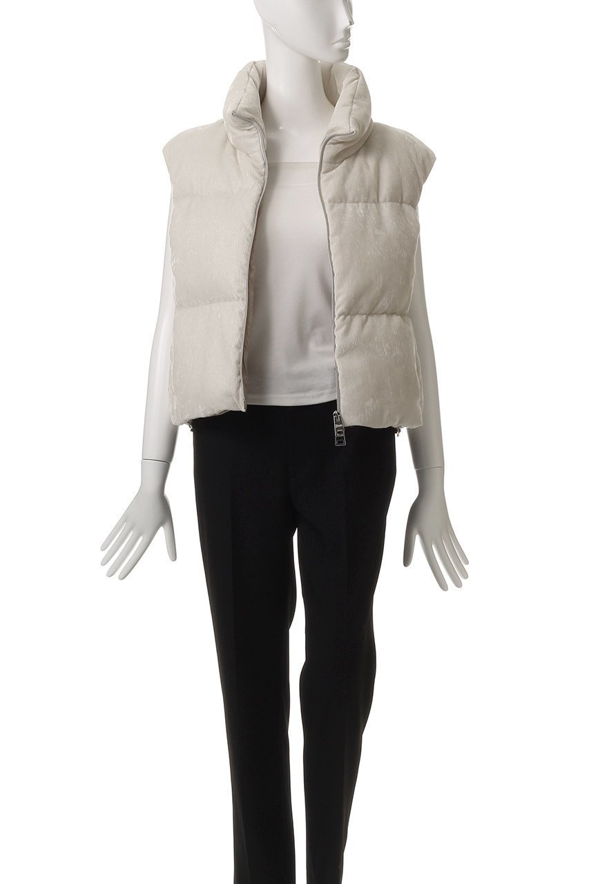 【ヘルノ/HERNO】のブライト コーデュロイ ベスト 人気、トレンドファッション・服の通販 founy(ファニー) 　ファッション　Fashion　レディースファッション　Fashion for Women　アウター　Coat / Outerwear Collection　レディースジャケット・軽アウター　Jackets　コーデュロイ　Corduroy, Cord Fabric　ジャケット　Jacket, Outerwear　ブライト　Bright, Shiny　ベスト　Vest, Waistcoat　ラグジュアリー　Luxury, Elegant　エレガント 上品　Elegant　A/W・秋冬　Autumn/Winter　防寒　Cold Protection, Winter-Ready　other-7|ID: prp329100004651006 ipo3291000000036064500