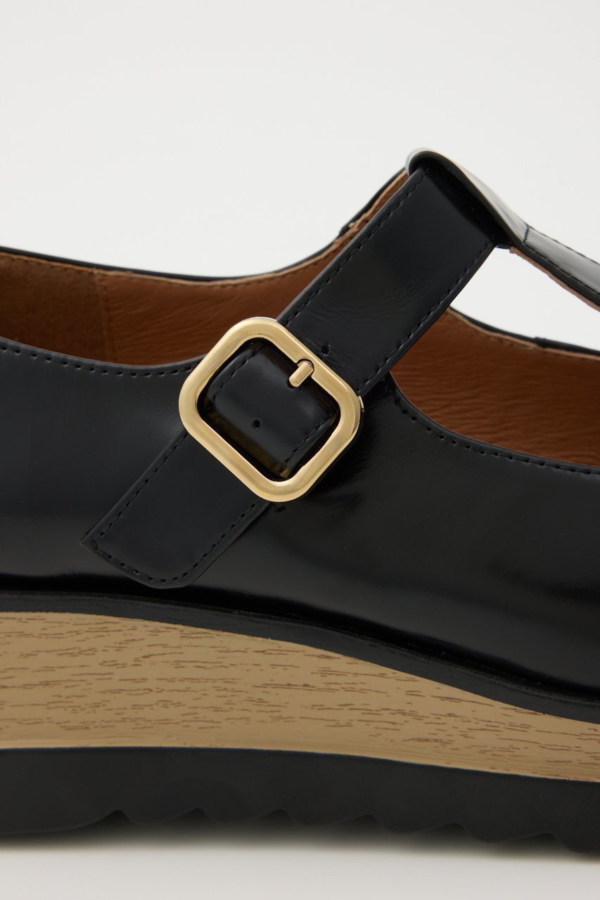 【スタッカート/STACCATO】のTストラッププラットフォーム 人気、トレンドファッション・服の通販 founy(ファニー) 　ファッション　Fashion　レディースファッション　Fashion for Women　おすすめ　Recommended / Our Picks　ウェッジ　Wedge Heels　ウッド　Wooden Design　シューズ　Shoes, Footwear　ソックス　Socks, Hosiery　フェミニン　Feminine, Girly　フラット　Flat, Flat Shoes　マニッシュ　Mannish, Boyish　厚底　Platform Shoes　定番　Standard, Basic Item　other-8|ID: prp329100004651043 ipo3291000000033603241