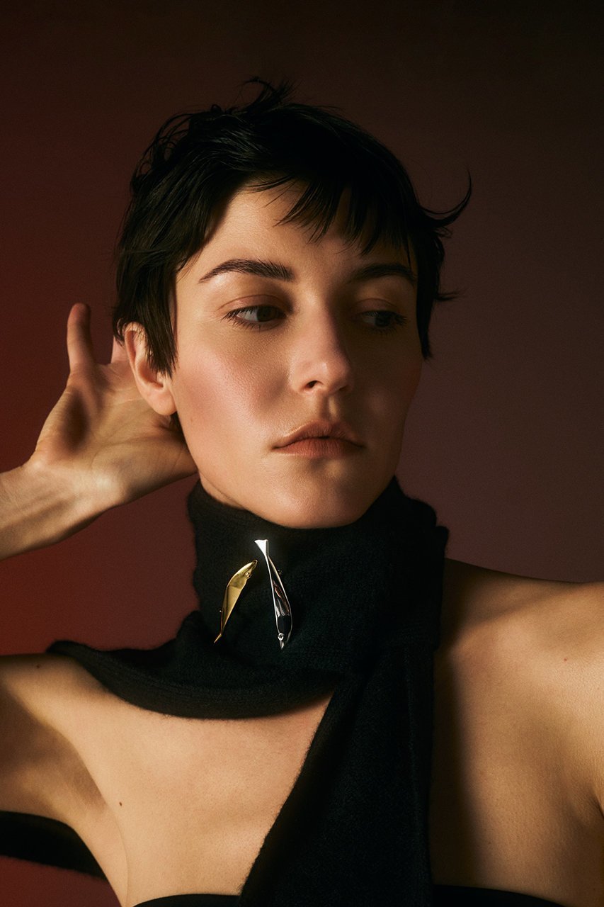 【イリスフォーセブン/IRIS 47】のfish ブローチ 人気、トレンドファッション・服の通販 founy(ファニー) 　ファッション　Fashion　レディースファッション　Fashion for Women　おすすめ　Recommended / Our Picks　カッティング　Cutting Detail　シルバー　Silver, Metallic Silver　ストール　Stole, Wrap　ブローチ　Brooch, Pin Brooch　プレーン　Plain, Simple　メタリック　Metallic, Shiny Finish　モダン　Modern, Contemporary　モチーフ　Motif, Design Theme　エレガント 上品　Elegant　other-5|ID: prp329100004651878 ipo3291000000036133797