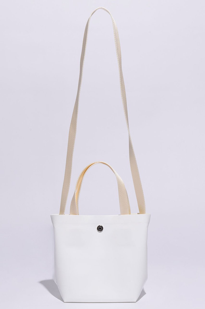 【ジ アートオブキャリング/THE ART OF CARRYING】のPAPER H ショルダーバッグ 人気、トレンドファッション・服の通販 founy(ファニー) 　ファッション　Fashion　レディースファッション　Fashion for Women　バッグ　Bags　2025年　2025　2025-2026秋冬・A/W　Autumn/Winter 2025–26 AW25–26　なめらか　Smooth, Silky Texture　ショルダー　Shoulder, Shoulder Strap　フォルム　Silhouette, Form　A/W・秋冬　Autumn/Winter　軽量　Lightweight, Ultra Light　 other-1|ID: prp329100004651907 ipo3291000000033615022