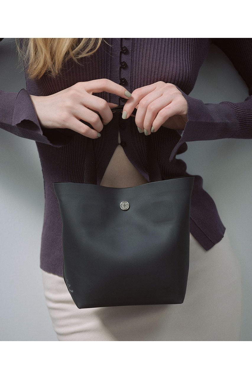【ジ アートオブキャリング/THE ART OF CARRYING】のPAPER H ショルダーバッグ 人気、トレンドファッション・服の通販 founy(ファニー) 　ファッション　Fashion　レディースファッション　Fashion for Women　バッグ　Bags　2025年　2025　2025-2026秋冬・A/W　Autumn/Winter 2025–26 AW25–26　なめらか　Smooth, Silky Texture　ショルダー　Shoulder, Shoulder Strap　フォルム　Silhouette, Form　A/W・秋冬　Autumn/Winter　軽量　Lightweight, Ultra Light　other-2|ID: prp329100004651907 ipo3291000000033615025
