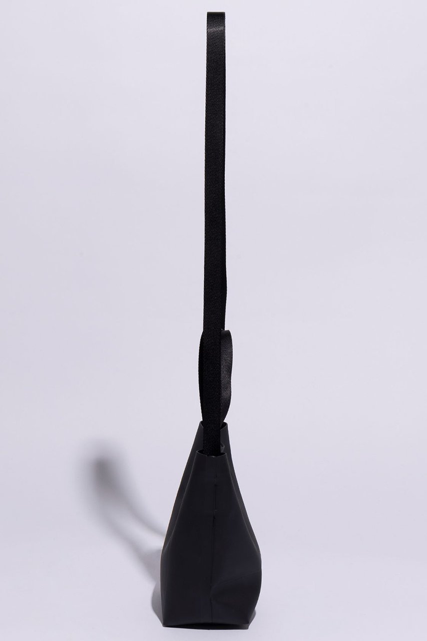 【ジ アートオブキャリング/THE ART OF CARRYING】のPAPER H ショルダーバッグ 人気、トレンドファッション・服の通販 founy(ファニー) 　ファッション　Fashion　レディースファッション　Fashion for Women　バッグ　Bags　なめらか　Smooth, Silky Texture　ショルダー　Shoulder, Shoulder Strap　フォルム　Silhouette, Form　軽量　Lightweight, Ultra Light　other-4|ID: prp329100004651907 ipo3291000000036649524