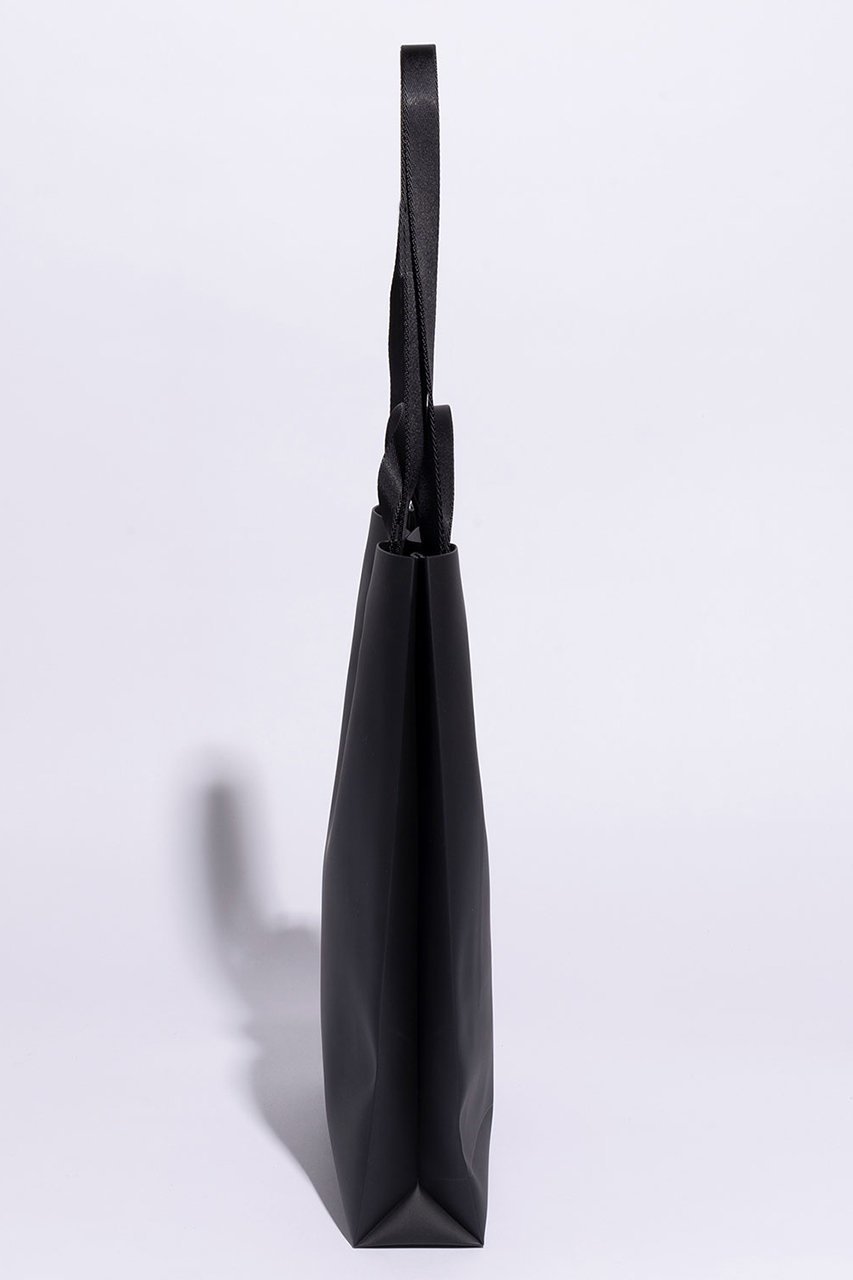 【ジ アートオブキャリング/THE ART OF CARRYING】のPAPER E トートバッグ 人気、トレンドファッション・服の通販 founy(ファニー) 　ファッション　Fashion　レディースファッション　Fashion for Women　バッグ　Bags　2025年　2025　2025-2026秋冬・A/W　Autumn/Winter 2025–26 AW25–26　なめらか　Smooth, Silky Texture　スリム　Slim, Slim Fit　フィット　Fit, Slim Fit　A/W・秋冬　Autumn/Winter　軽量　Lightweight, Ultra Light　ビジネス 仕事 通勤　Business / Work / Commuting　other-4|ID: prp329100004651909 ipo3291000000033615040