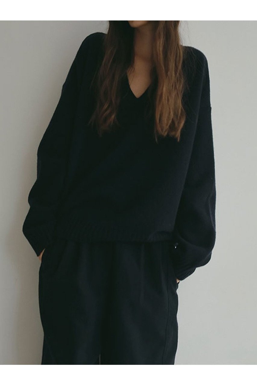 【エトレトウキョウ/ETRE TOKYO】のVネック2wayニットプルオーバー インテリア・キッズ・メンズ・レディースファッション・服の通販 founy(ファニー) 　ファッション　Fashion　レディースファッション　Fashion for Women　トップス・カットソー　Cut & Sew Tops　ニット　Knit Tops & Sweaters　カジュアルプルオーバー・ニットトップス　Pullovers & Knit Tops / Casual Pullovers　Vネックトップス　V-Neck Tops / V-Cut Neckline Shirts　2025年　2025　2025-2026秋冬・A/W　Autumn/Winter 2025–26 AW25–26　インナー　Innerwear　シンプル　Simple, Minimal　タイトスカート　Pencil Skirt, Tight Skirt　デコルテ　Décolleté, Neckline　バランス　Balance, Style Balance　フォルム　Silhouette, Form　ボックス　Boxy, Box Shape　リラックス　Relax, Relaxed Fit　ワイド　Wide, Wide Fit　A/W・秋冬　Autumn/Winter　ネイビー|ID: prp329100004651982 ipo3291000000033615543