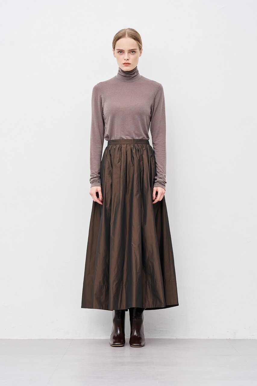 【アンクレイヴ/uncrave】の【9/3 12:00販売開始】メモリータフタ フレアスカート 人気、トレンドファッション・服の通販 founy(ファニー) 　ファッション　Fashion　レディースファッション　Fashion for Women　スカート　Skirts　Aライン・フレアスカート　A-Line & Flared Skirts　ロングスカート　Long Skirts / Maxi & Midi Skirts　ギャザー　Gathered, Ruffled　ジャケット　Jacket, Outerwear　タフタ　Taffeta, Structured Fabric　フレア　Flare, Flared　ロング　Long, Long-Length　エレガント 上品　Elegant　新作・新入荷　New Arrivals / New In　other-4|ID: prp329100004651990 ipo3291000000033615627