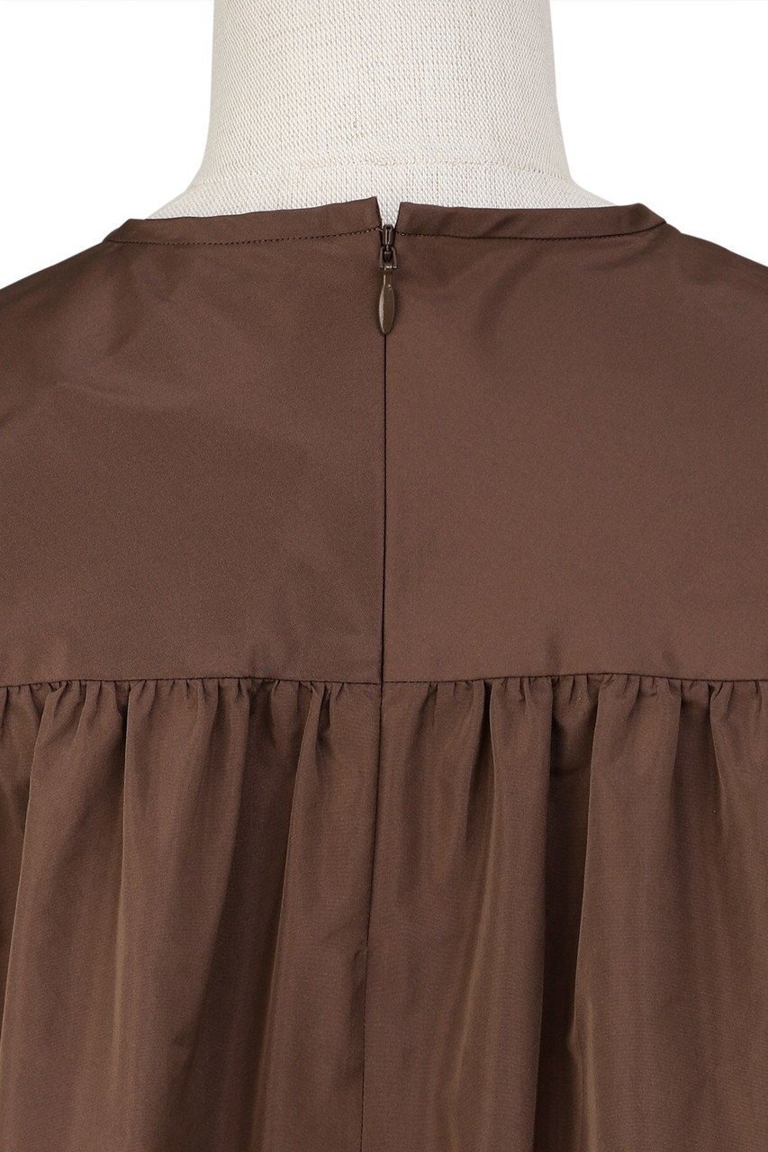 【オブリオ/AUBRIOT】のメモリータフタ ブラウス 人気、トレンドファッション・服の通販 founy(ファニー) 　ファッション　Fashion　レディースファッション　Fashion for Women　トップス・カットソー　Cut & Sew Tops　シャツ・ブラウス・オフィスカジュアル　Elegant Blouses & Button-Ups　2025年　2025　2025-2026秋冬・A/W　Autumn/Winter 2025–26 AW25–26　イタリア　Italy　ギャザー　Gathered, Ruffled　シルク　Silk, 100% Silk　スリーブ　Sleeve, Long Sleeve / Short Sleeve　タフタ　Taffeta, Structured Fabric　フェミニン　Feminine, Girly　フォルム　Silhouette, Form　ロング　Long, Long-Length　A/W・秋冬　Autumn/Winter　other-5|ID: prp329100004652055 ipo3291000000033616191