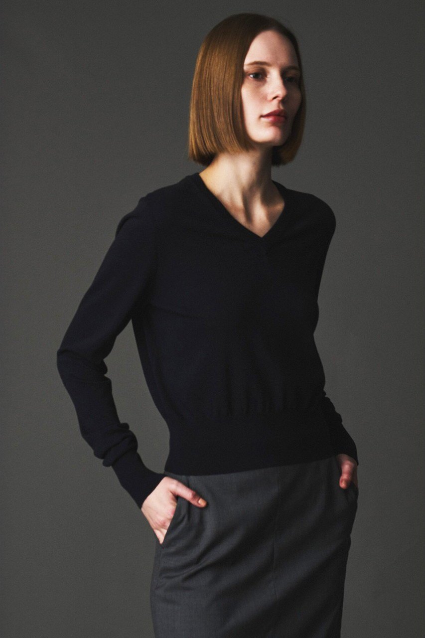 【オブリオ/AUBRIOT】のドライハイゲージ Vネックセーター 人気、トレンドファッション・服の通販 founy(ファニー) 　ファッション　Fashion　レディースファッション　Fashion for Women　トップス・カットソー　Cut & Sew Tops　ニット　Knit Tops & Sweaters　カジュアルプルオーバー・ニットトップス　Pullovers & Knit Tops / Casual Pullovers　Vネックトップス　V-Neck Tops / V-Cut Neckline Shirts　2025年　2025　2025-2026秋冬・A/W　Autumn/Winter 2025–26 AW25–26　クラシック　Classic, Timeless Style　コンパクト　Compact, Small Size　セーター　Sweater, Knitwear　A/W・秋冬　Autumn/Winter　other-4|ID: prp329100004652064 ipo3291000000033616271